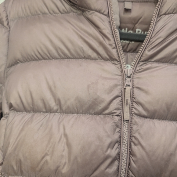 Aritzia Little Puff packable light puffer jacket - Picture 6 of 9